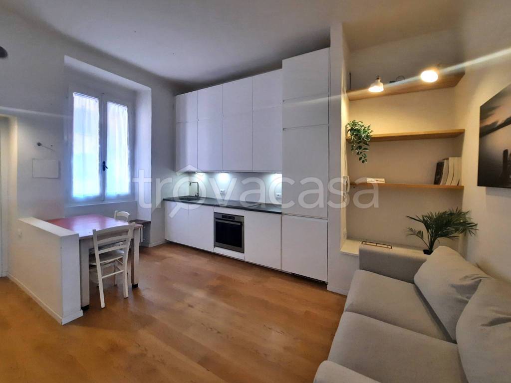 appartamento in vendita a Milano in zona Piazzale Lodi