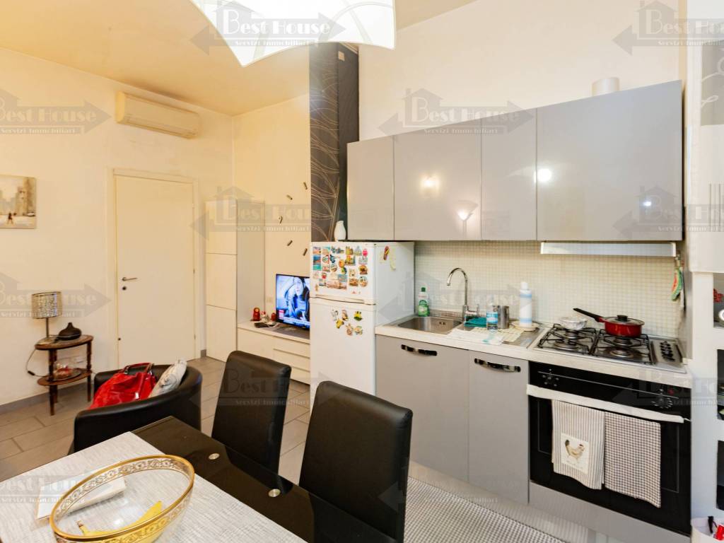 appartamento in vendita a Milano in zona Crescenzago