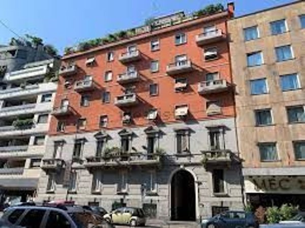 appartamento in vendita a Milano in zona Piazzale Lodi