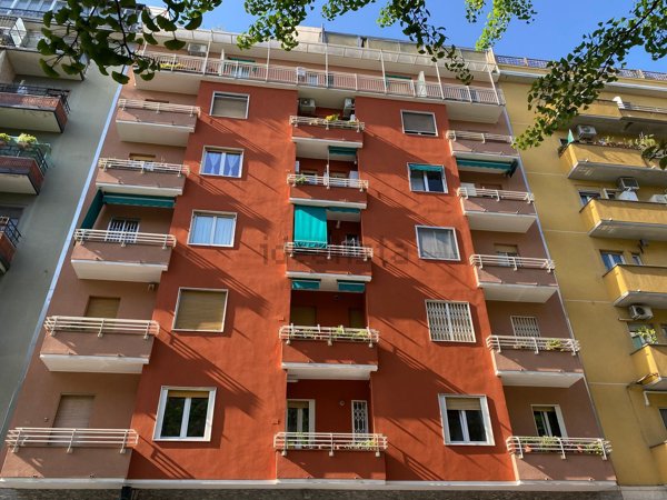 appartamento in vendita a Milano in zona Piazzale Lodi