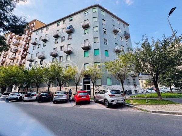 appartamento in vendita a Milano in zona Piazzale Lodi