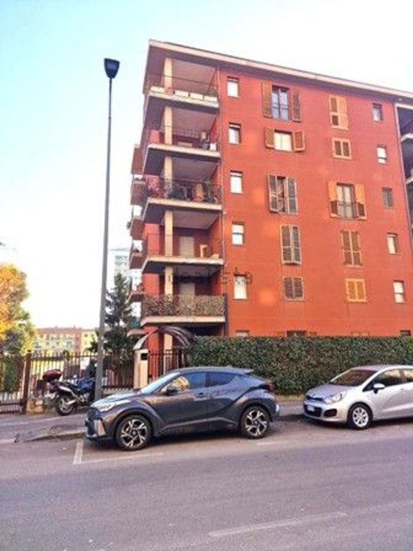 appartamento in vendita a Milano in zona Crescenzago