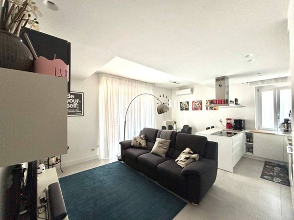 appartamento in vendita a Milano in zona Baggio