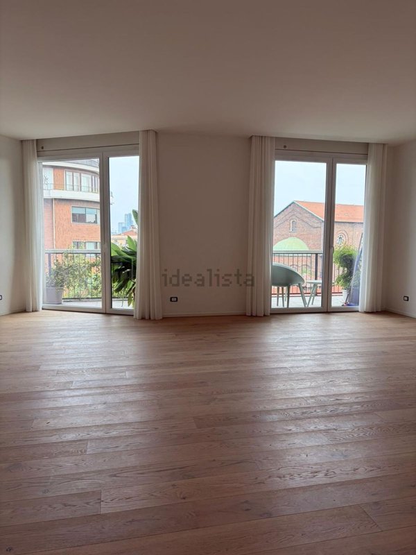 appartamento in vendita a Milano in zona Sempione