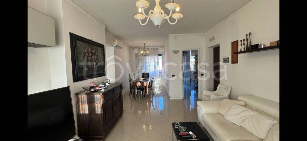 appartamento in vendita a Milano in zona Corvetto