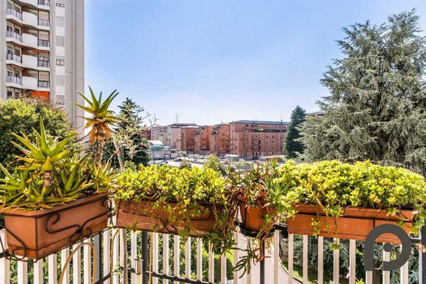appartamento in vendita a Milano in zona Maggiolina
