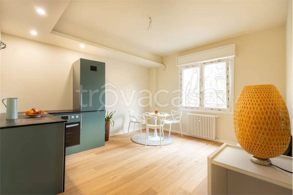 appartamento in vendita a Milano in zona Il Portello