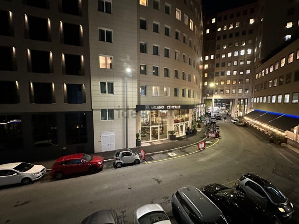 appartamento in vendita a Milano in zona Centro Direzionale