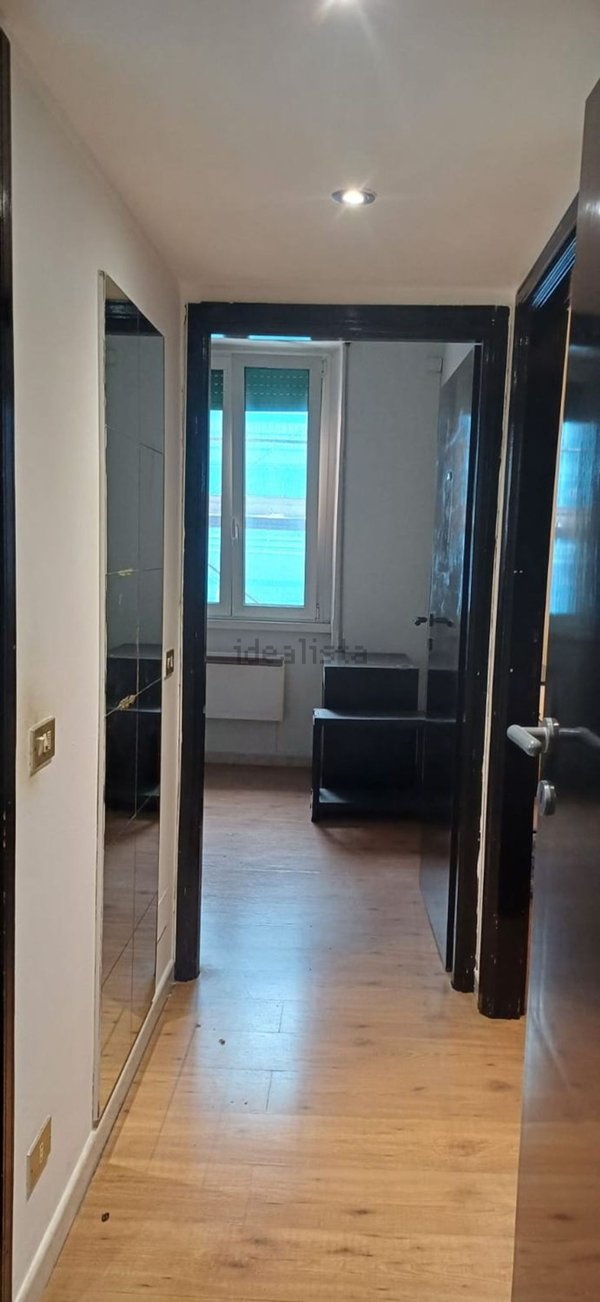 appartamento in vendita a Milano in zona Famagosta