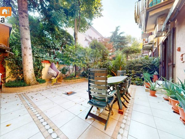 casa indipendente in vendita a Milano in zona Loreto