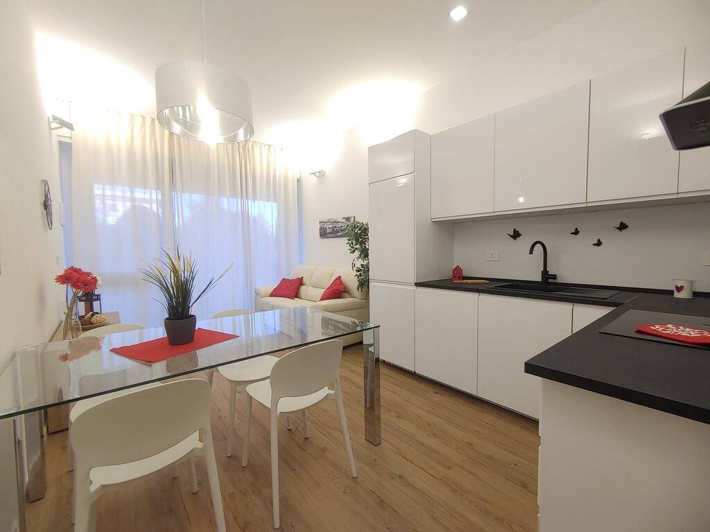 appartamento in vendita a Milano in zona Barona