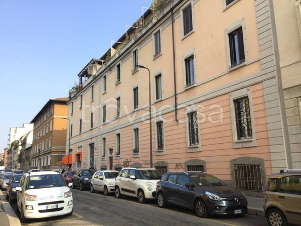appartamento in vendita a Milano in zona Isola