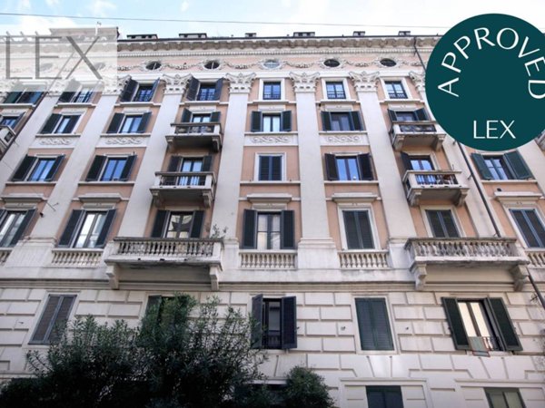 appartamento in vendita a Milano in zona Porta Genova