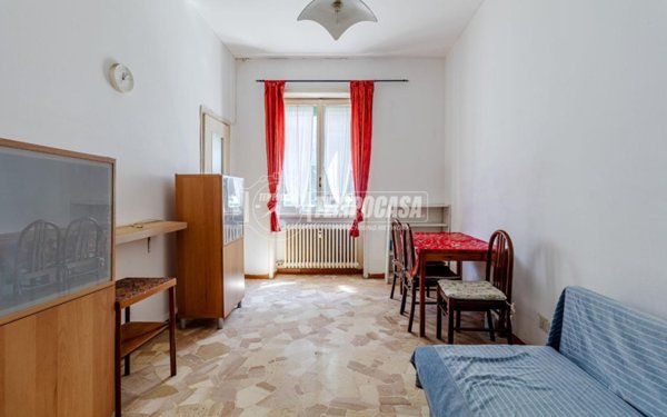 appartamento in vendita a Milano in zona Corvetto