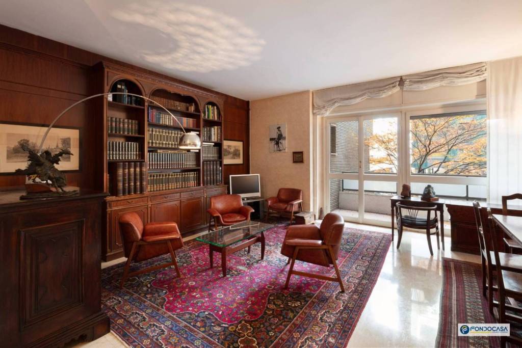 appartamento in vendita a Milano in zona Città Studi