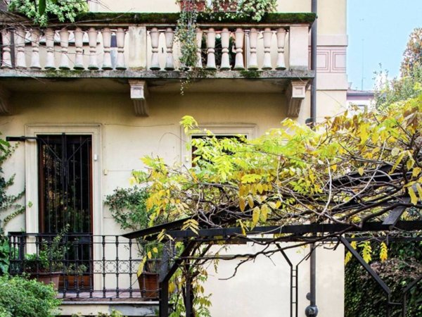 casa indipendente in vendita a Milano in zona Sempione