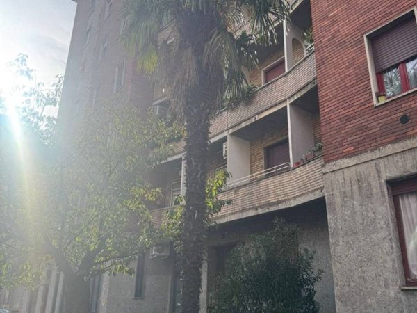 appartamento in vendita a Milano in zona Porta Vittoria