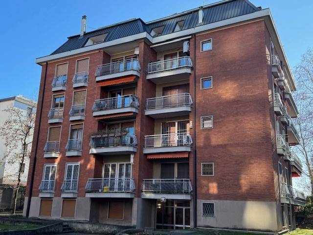 appartamento in vendita a Milano in zona San Siro