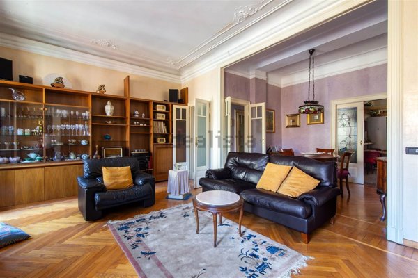 appartamento in vendita a Milano in zona Bocconi