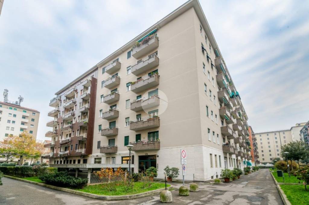 appartamento in vendita a Milano in zona San Siro