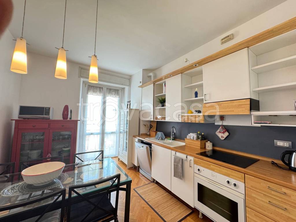 appartamento in vendita a Milano in zona Città Studi