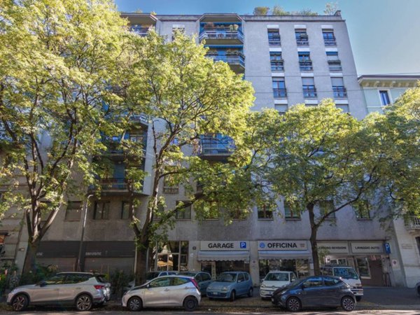 appartamento in vendita a Milano in zona Centro Direzionale