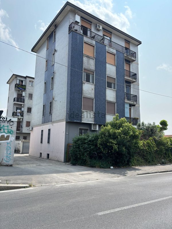 appartamento in vendita a Milano in zona Forlanini