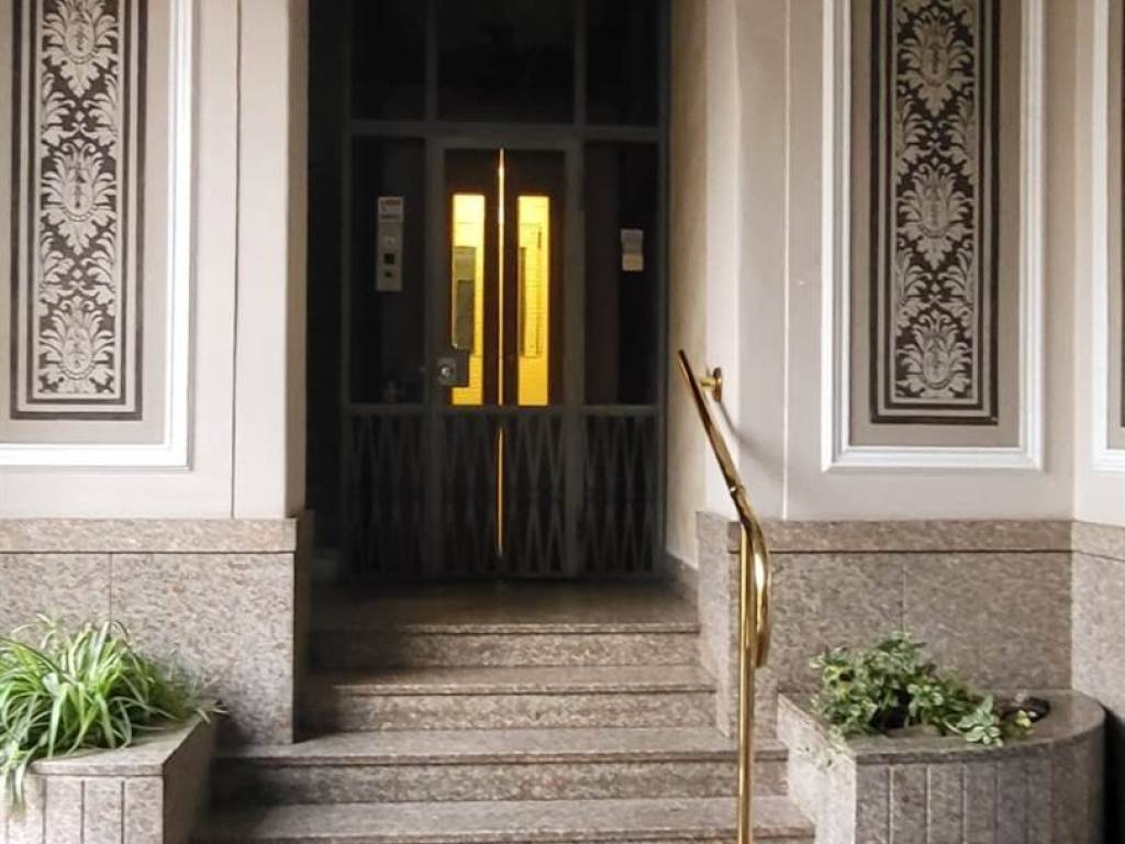 ufficio in vendita a Milano in zona Solari