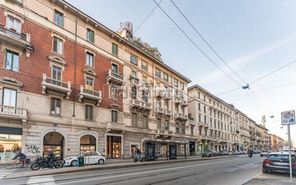 ufficio in vendita a Milano in zona Isola