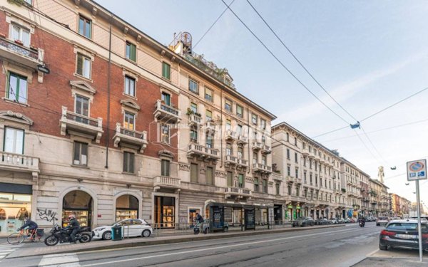 ufficio in vendita a Milano in zona Isola