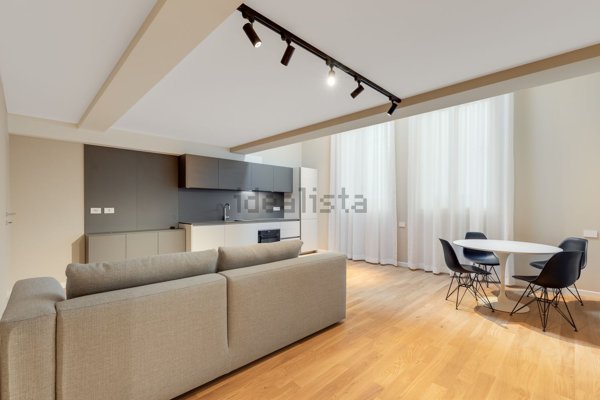 appartamento in vendita a Milano in zona Porta Venezia