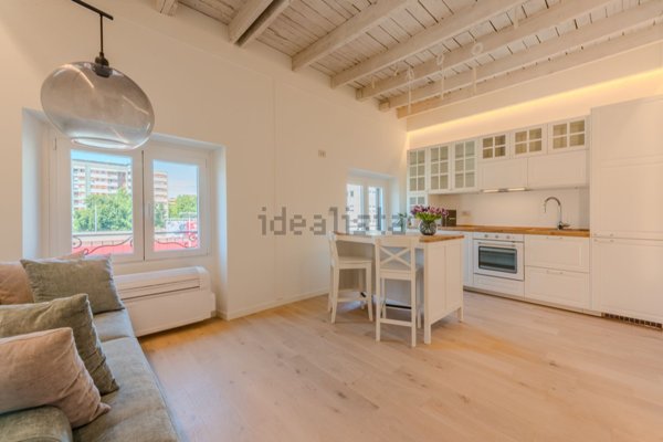 appartamento in vendita a Milano in zona Isola