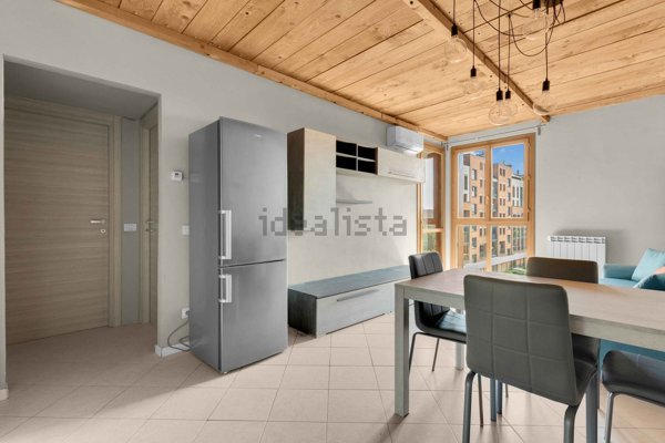 appartamento in vendita a Milano in zona Porta Genova