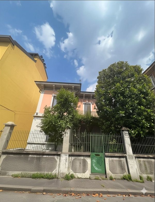 appartamento in vendita a Milano in zona Affori