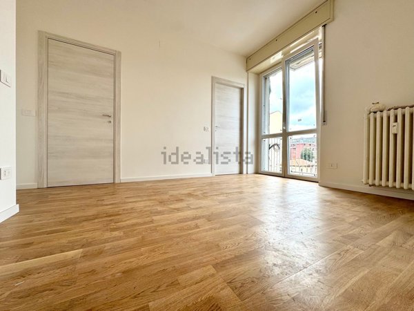 appartamento in vendita a Milano in zona Famagosta