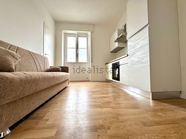 appartamento in vendita a Milano in zona Famagosta