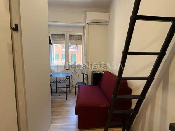 appartamento in vendita a Milano in zona Porta Vittoria