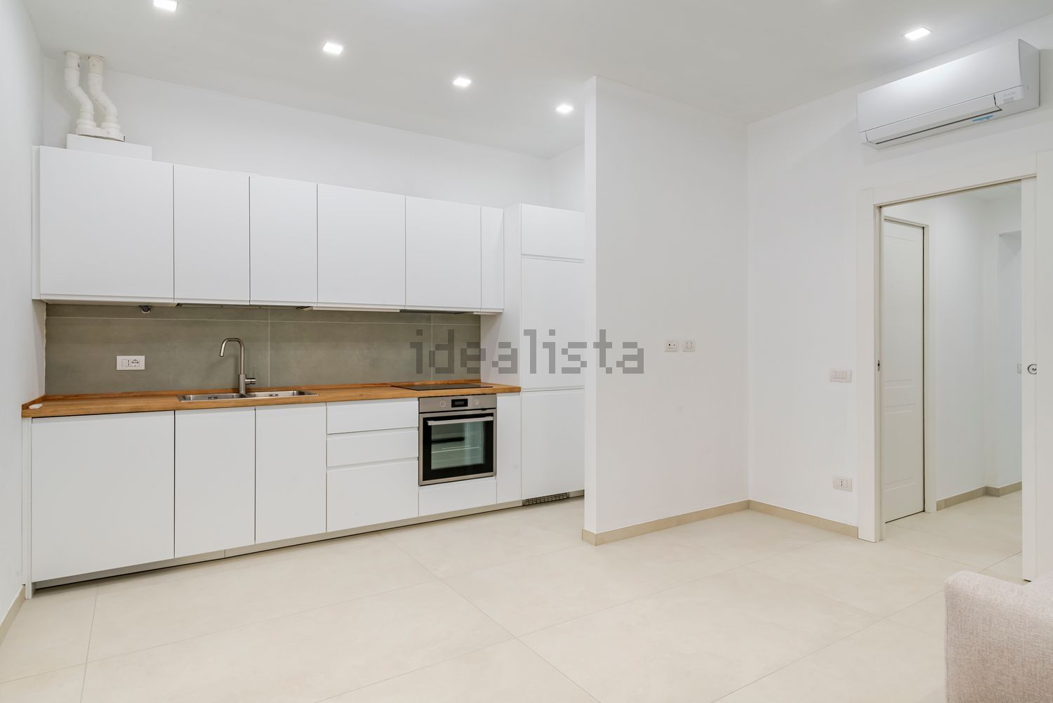 appartamento in vendita a Milano in zona Sempione