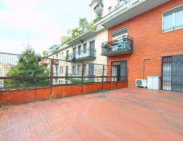 appartamento in vendita a Milano in zona Solari