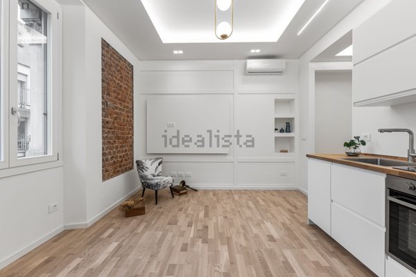 appartamento in vendita a Milano in zona Loreto