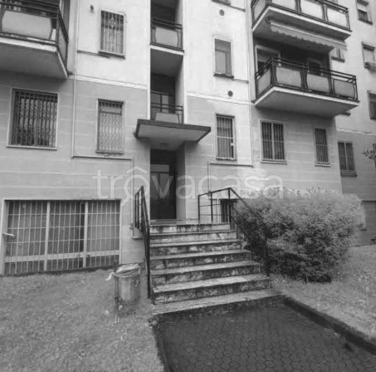 appartamento in vendita a Milano in zona Crescenzago