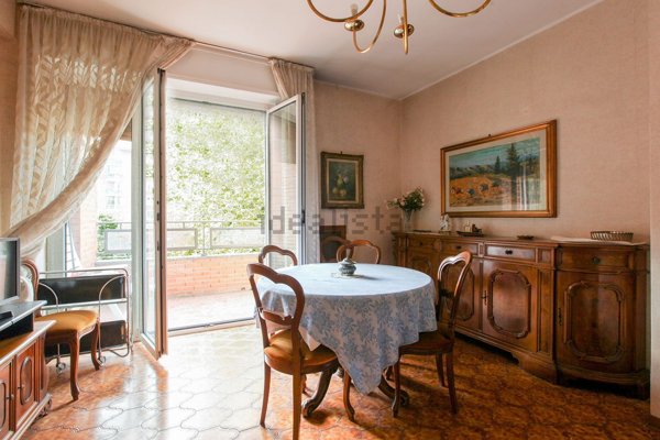 appartamento in vendita a Milano in zona Feltre