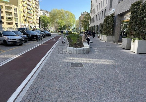 appartamento in vendita a Milano in zona Bocconi