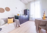 appartamento in vendita a Milano in zona Porta Nuova