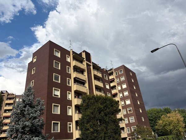 appartamento in vendita a Milano in zona Quarto Cagnino
