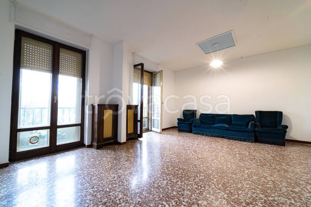 appartamento in vendita a Milano in zona Ghisolfa