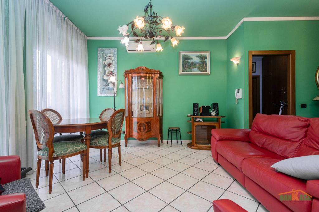 appartamento in vendita a Milano in zona Dergano