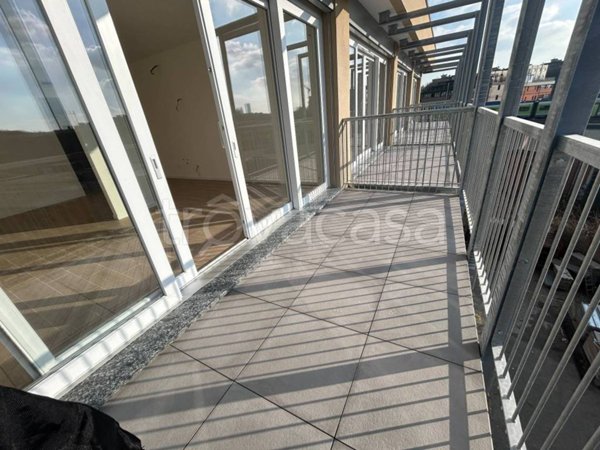 appartamento in vendita a Milano in zona Dergano