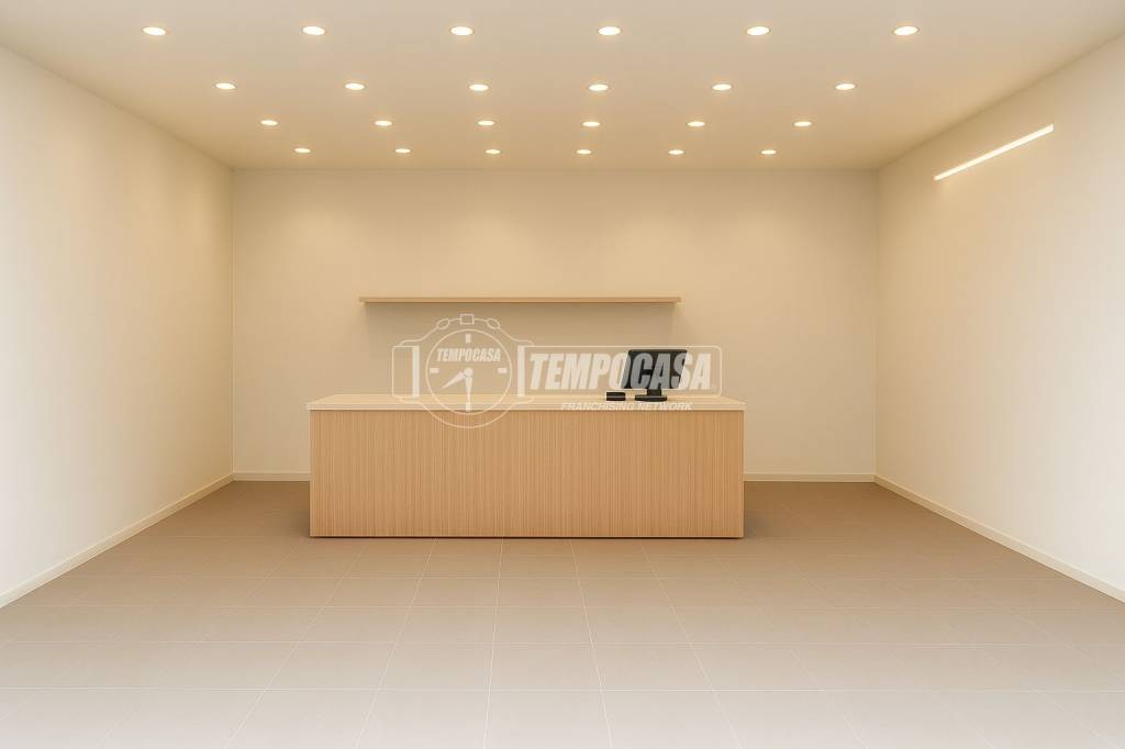 negozio in vendita a Milano in zona Porta Nuova