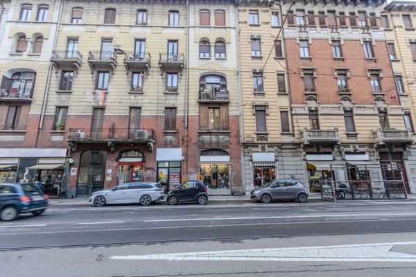 negozio in vendita a Milano in zona Isola